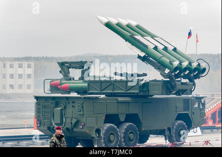 Nizhniy Tagil, Russia - September 26. 2013: Bouck M2 complex placed on wheel drive truck MZKT-69221 Medium-range surface-to-air missile systems on dem Stock Photo