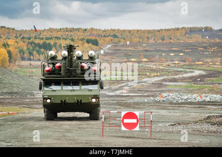 Nizhniy Tagil, Russia - September 26. 2013: Bouck M2 complex placed on wheel drive truck MZKT-69221 Medium-range surface-to-air missile systems on dem Stock Photo