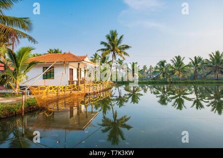 India, state of Kerala, Kollam district, Munroe island or Munroturuttu, inland island at the confluence of Ashtamudi Lake and Kallada River, Munroe Island Lake Resort guest house Stock Photo