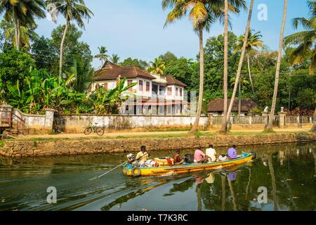 India, state of Kerala, Kumarakom, village set in the backdrop of the Vembanad Lake, the edges of the canal connecting the lake Stock Photo