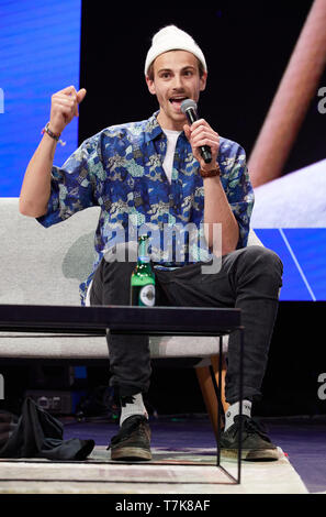 Hamburg, Germany. 07th May, 2019. Fynn Kliemann, influencer, speaks on a stage at the marketing trade fair 'Online Marketing Rockstars' (OMR) in the exhibition halls. Credit: Georg Wendt/dpa/Alamy Live News Stock Photo