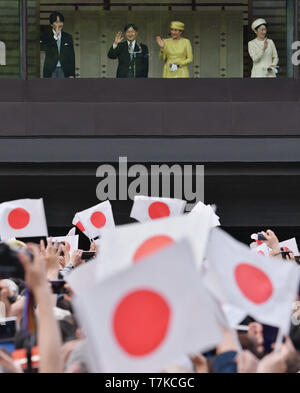 (L-R) Japan's Crown Prince Akishino, Emperor Naruhito, Empress Masako and Crown Princess Kiko wave to well-wishers during their first public greeting at the East Plaza, Imperial Palace in Tokyo, Japan on May 4, 2019. Credit: AFLO/Alamy Live News Stock Photo