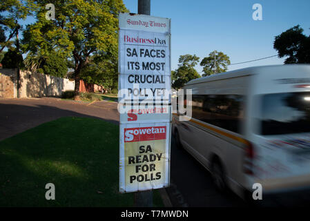 Johannesburg, South Africa, 7th May, 2019. Newspaper ads are seen in Emmarentia on the eve of national elections, May 8. Credit: Eva-Lotta Jansson/Alamy Stock Photo