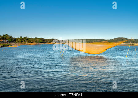 Thailand, Phatthalung, lift net, Sunrise, fishing, nets, sun, back light  Stock Photo - Alamy