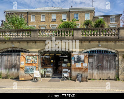 RICHMOND-UPON-THAMES, LONDON, UK - JULY 04, 2018:  Boathouse on Buccleuch Passage that has been converted to small Cafe Stock Photo