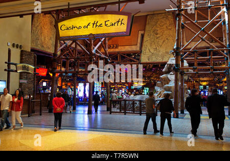 Uncasville, CT USA. Sept 2018. People walking and enjoying the casino, mall, entertainment, and restaurants at the Mohegan Sun Casino. Stock Photo