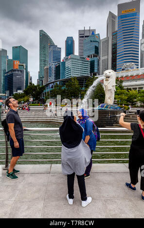 Mouths | Merlion Park, Singapore I must have visited the Mer… | Flickr