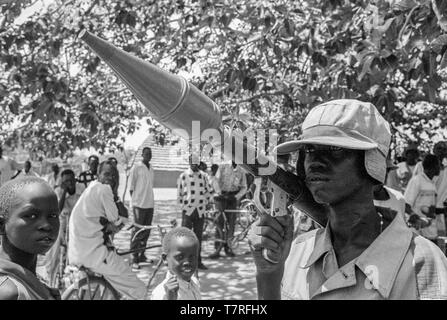 In a small town of Malual kon in south Sudan, the SPLA (Sudanese People Liberation Army) takes part in a Peace Rally to demonstrate their acceptance of the Peace Agreement by laying down their arms. Stock Photo
