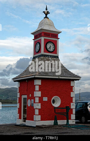 Valentia Island (Irish: Dairbhre, meaning 'The Oak Wood') is one of Ireland's most westerly points. It lies off the Iveragh Peninsula in the southwest Stock Photo