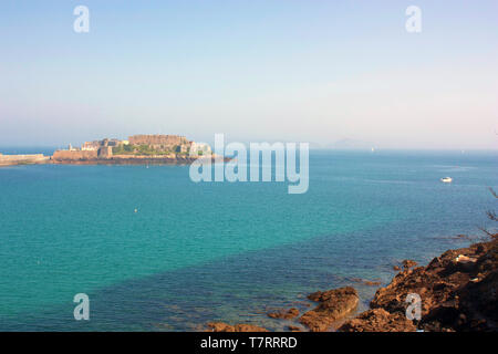 Channel Islands. Guernsey. St. Peter Port . View of Castle Cornet and Havelet Bay. Stock Photo