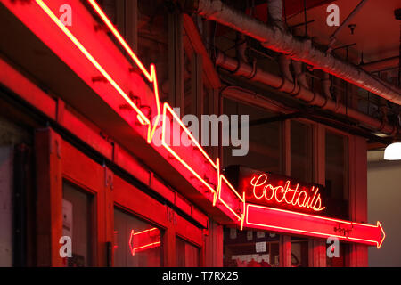 Neon bar sign in the famous Pike Place Market in Seattle, USA Stock Photo