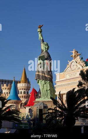 Las Vegas, Paradise, Nevada USA, Replica Statue of Liberty in the New York area wearing a giant Golden Knights jersey for the local ice hockey team Stock Photo