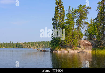 Dogtooth Lake in Rushing River Provincial Park in Ontario Stock Photo