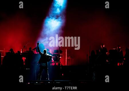 Berlin, Germany. 07th May, 2019. 08.05.2019, star violinist David Garrett live on his crossover tour UNLIMITED - GREATEST HITS at the Mercedes-Benz Arena in Berlin. | usage worldwide Credit: dpa/Alamy Live News Stock Photo