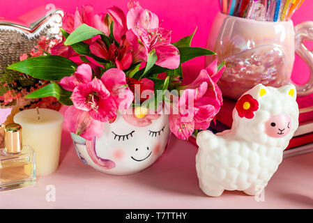 Girly Desk table or Office settings. Back to school concept Stock Photo
