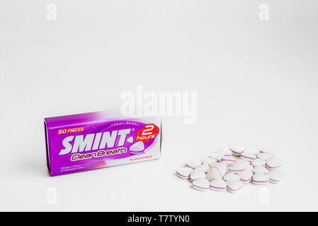 Valencia, Spain - May 7, 2019: Smint sugarfree candy pack isolated on white background. Stock Photo