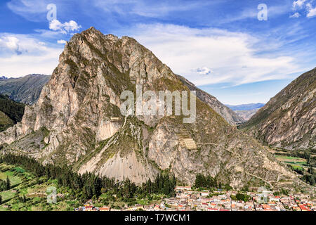 Aerial view at Pinkuylluna archeological site located on mountain side, above city of Ollantaytambo in a Sacred Valley of Incas, Peru. Stock Photo