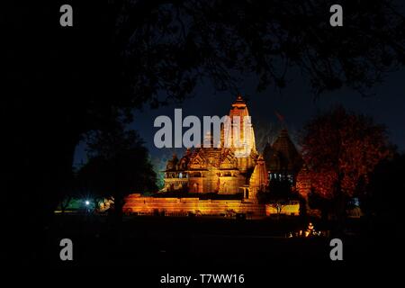 India, Madhya Pradesh, Khajuraho, monuments listed as World Heritage by UNESCO, sound and light at Kandariya Mahadeva temple