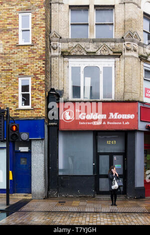 Closed premises of The Golden Mouse internet cafe & business lab in Bromley, South London. Stock Photo