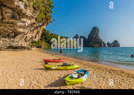 Tonsai beach and karst landscape in Railay, Ao Nang, Krabi Province, Thailand, Southeast Asia, Asia