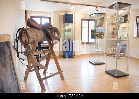 Lommatzsch, Germany. 09th May, 2019. Exhibits are on display in the Terence Hill Museum. The museum in honour of the actor whose real name is Mario Girotti will be opened on 11 May 2019 in the town of 5000 inhabitants. Credit: Sebastian Kahnert/dpa-Zentralbild/dpa/Alamy Live News Stock Photo