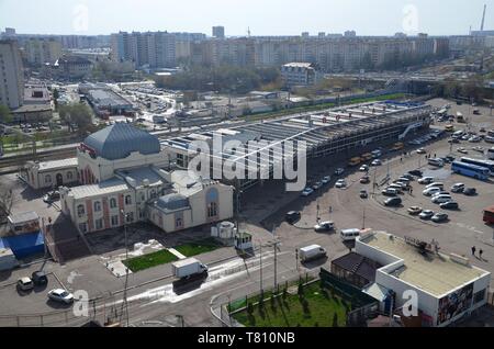 Astrachan, Stadt an der Volga in Südrussland: Blick auf den Bahnhof Stock Photo