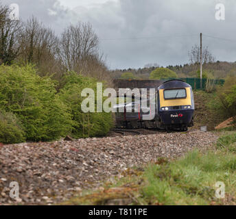 A First Great Western Railway ( GWR ) high speed train ( Intercity 125 ) passing Crofton, Wiltshire in the last weeks in service on this line Stock Photo