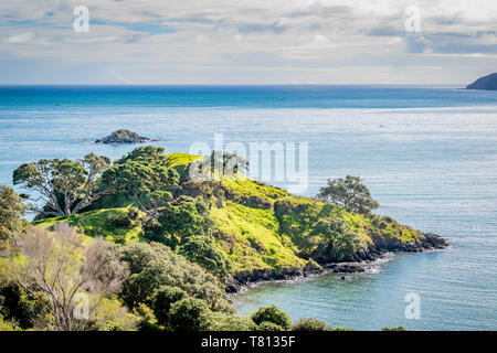 Hiking on the beautiful coast of Doubtless Bay in Northland, New Zealand Stock Photo