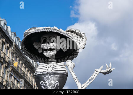 Lille,FRANCE-May 04,2019: People in carnival costumes on the Eldorado lille 3000 parade. Stock Photo