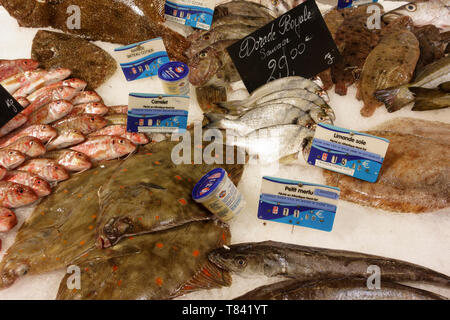 Saint Servan Indoor Market in Paramé District of Saint Malo, Britanny, France Stock Photo