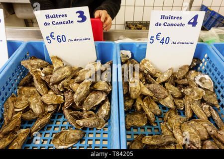 Saint Servan Indoor Market in Paramé District of Saint Malo, Britanny, France Stock Photo