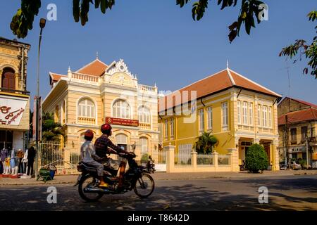 Cambodia, Battambang province, Battambang, french colonial style ancient houses Stock Photo