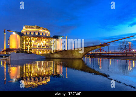 The Hungarian National Theatre at blue hour reflecting in a pool Stock Photo