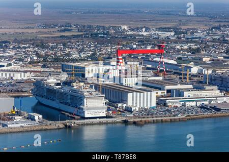 France, Loire Atlantique, Saint Nazaire, the shipyards (aerial view) Stock Photo
