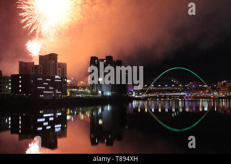 Newcastle upon Tyne, UK, 11th May, 2019. Fireworks Finale on Quayside to close the European Rugby Challenge Cup & Heineken Champions Cup Final Weekend Celebrations. Credit: DavidWhinham/Alamy Live News Stock Photo