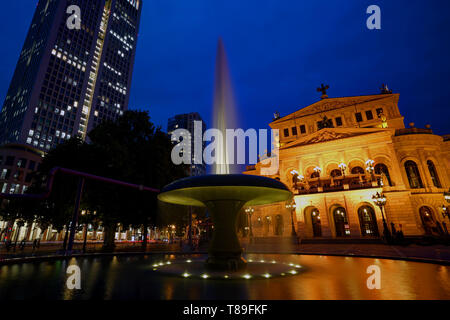 Old Opera (Alte Oper) in Frankfurt with Lucae-Brunnen fountain.  Frankfurt am Main, Germany Stock Photo