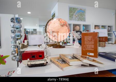 France, Jura, Premanon, the space Paul Emile Victor, Museum of the North, the shop Stock Photo