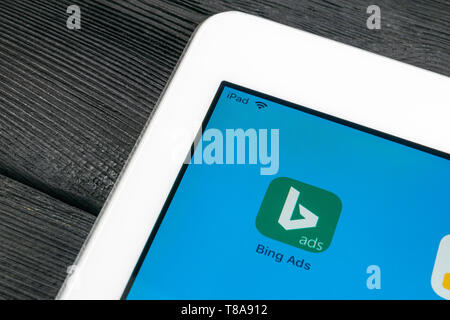 Sankt-Petersburg, Russia, July 6, 2018: Bing application icon on Apple iPad Pro screen close-up. Bing ads app icon. Bing ads is online advertising app Stock Photo