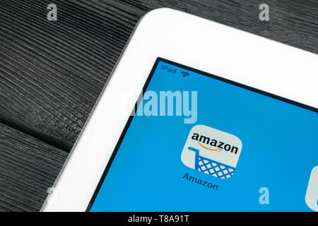 Sankt-Petersburg, Russia, July 6, 2018: Amazon shopping application icon on Apple iPad Pro screen close-up. Amazon shopping app icon. Amazon mobile ap Stock Photo