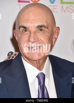 BEVERLY HILLS, CA - MAY 10: Robert Shapiro attends the 26th Annual Race to Erase MS Gala at The Beverly Hilton Hotel on May 10, 2019 in Beverly Hills, California. Stock Photo