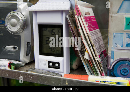 Greenhouse thermometer hi-res stock photography and images - Alamy