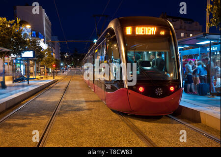 Dijon, Tramway, Gare SNCF Stock Photo