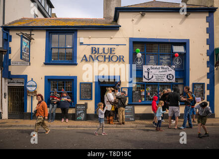 The Blue Anchor pub, Brixham harbour, Devon UK Stock Photo