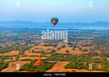 View from a hot air balloon in Bagan in the early morning (Myanmar) Stock Photo