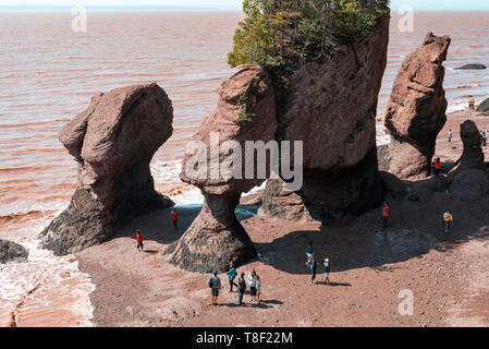 The Hopewell Rocks is one of New Brunswick’s top attractions. Walk on the ocean floor in the shadows of the majestic flower-pot rocks, unique formatio Stock Photo