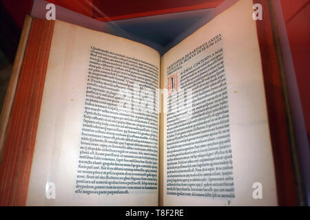 'Of Animals' by Aristotle, printed in Venice, 1476 Stock Photo