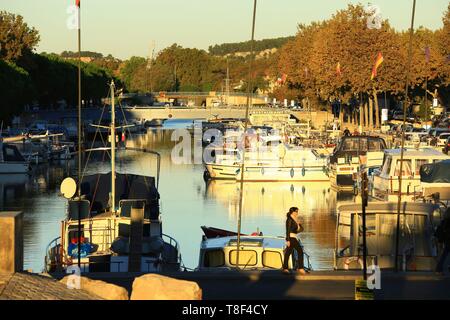 France, Gard, Beaucaire, Canal du Rhone at Sete Stock Photo