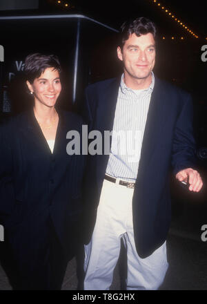 Century City, California, Usa 16th April 1994 Actress Jami Gertz And 