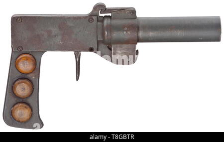 A single-barrelled Very pistol, First World War, navy Cal. 4, no. 574. Matching numbers. Drop barrel, length 128 mm. Total length 250 mm. Catch spring lock. Double action. Constructed and manufactured by Artilleriewerft Wilhelmshaven, production year 1917. On top of receiver marked 'AW.W.17 No 574', at bottom left of barrel housing navy acceptance mark crown/M. No further stamps or inscriptions. All-steel manufacture, blued field grey, partially spotted and in a patina. Grip additionally equipped with three beech wood buttons instead of grip pane, Additional-Rights-Clearance-Info-Not-Available Stock Photo
