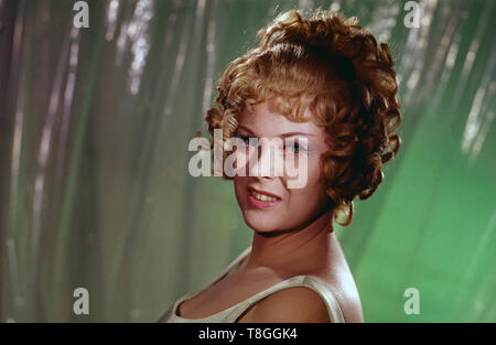 Margit Schramm, deutsche Opern-, Lied- und Operettensängerin / Sopran, Deutschand 1960er Jahre. German opera and operette singer Margit Schramm, Germany 1960s. Stock Photo